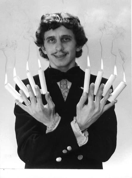 Privatunterricht bei Bobby Lugano und Fenni Tony Rei wird Vorstandsmitglied des