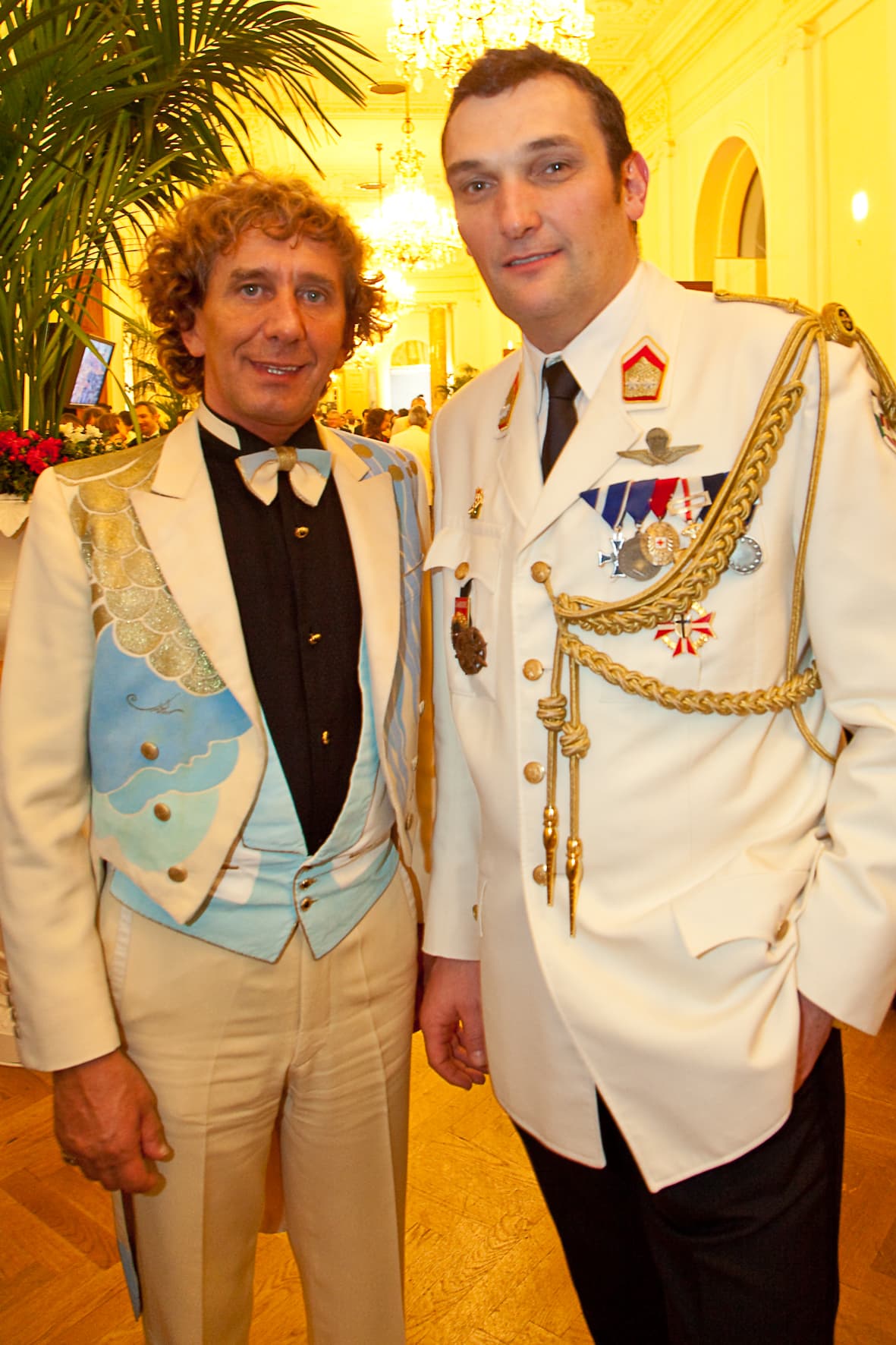 Tony Rei als Künstler im Einsatz für den Frieden Truppenbetreuung in Syrien geme