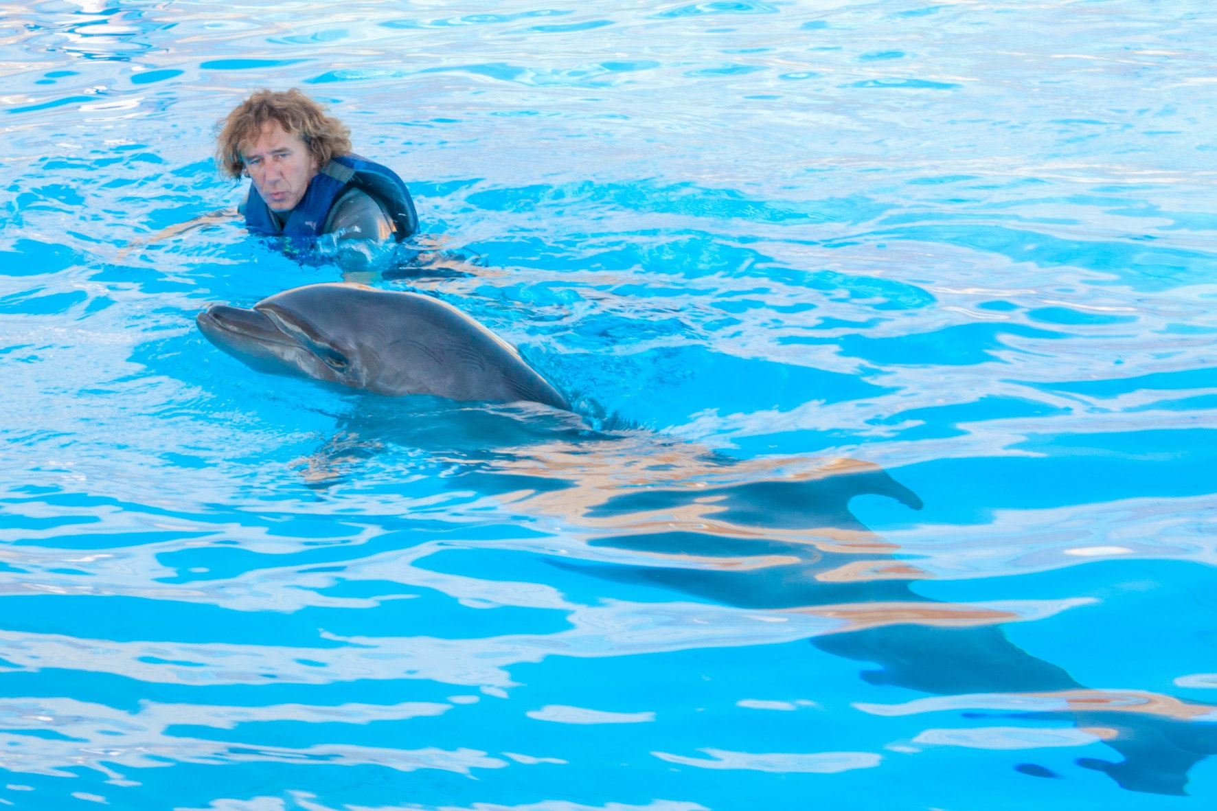 Tony Reis Magic Dolphin Show 8