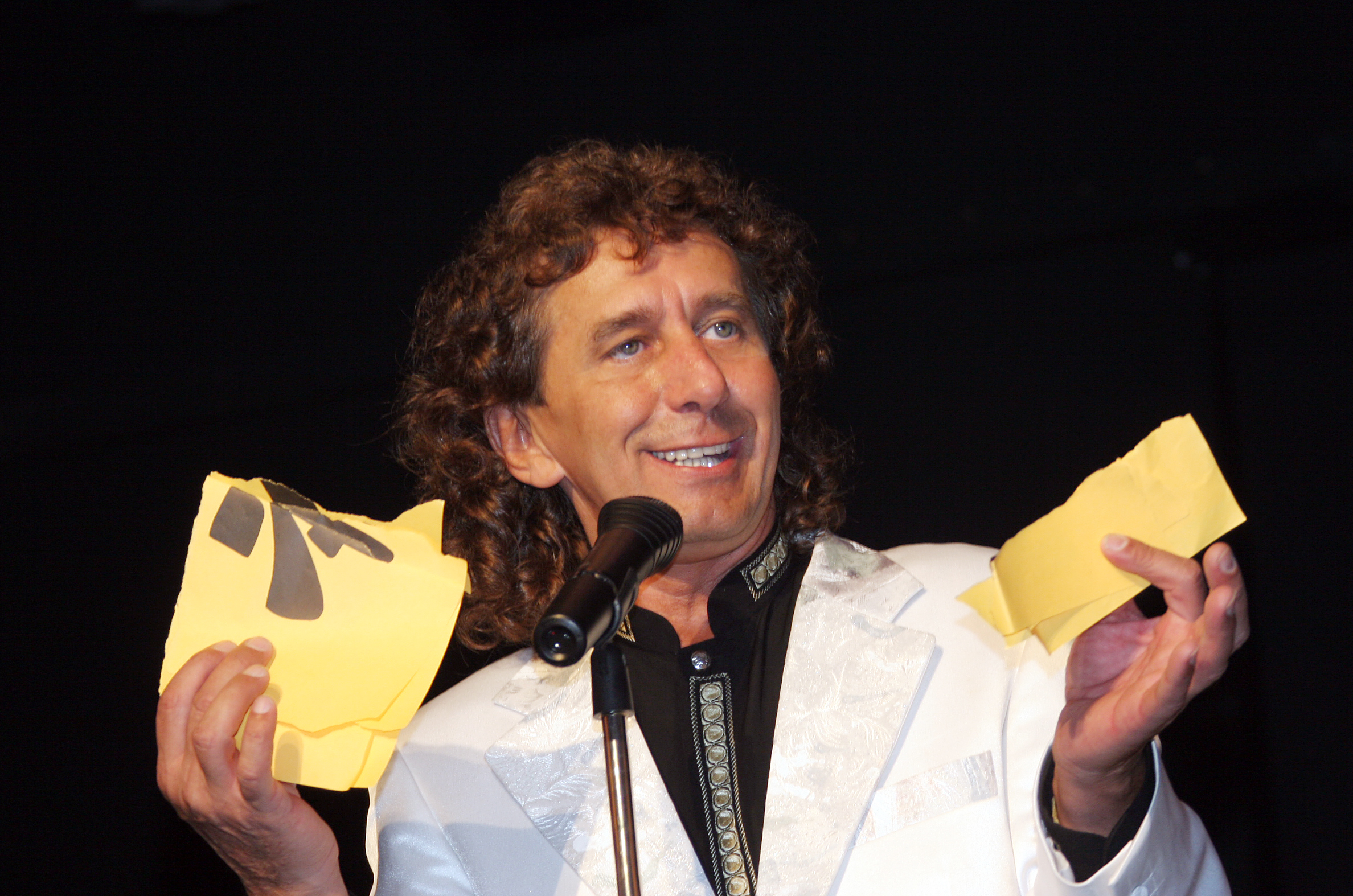 tony-rei-ball-der-magier